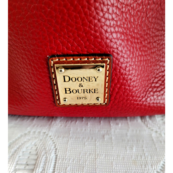 Dooney & Bourke Red Paige Sac Large Shoulder Bag Pebble Grain Leather Tassels - Picture 3 of 16